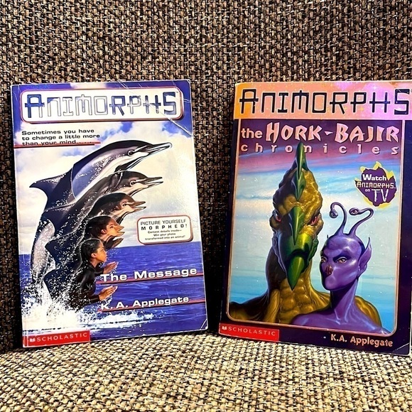 Lot of 2 Animorphs paperback books​ - Picture 1 of 2